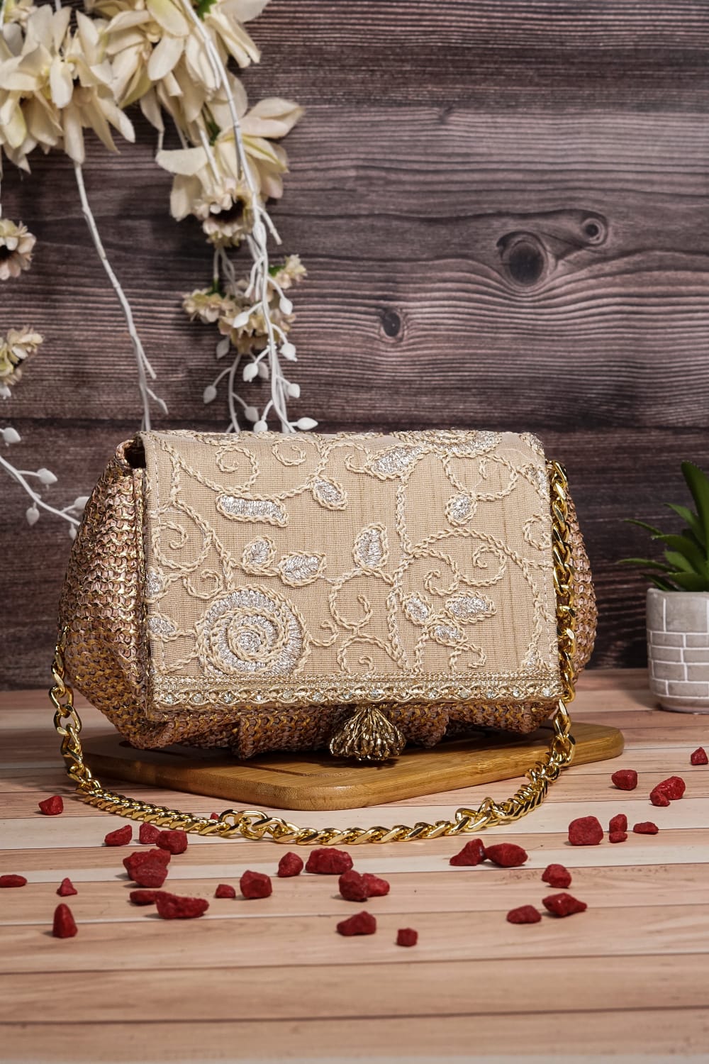 Flap Clutch with gold work