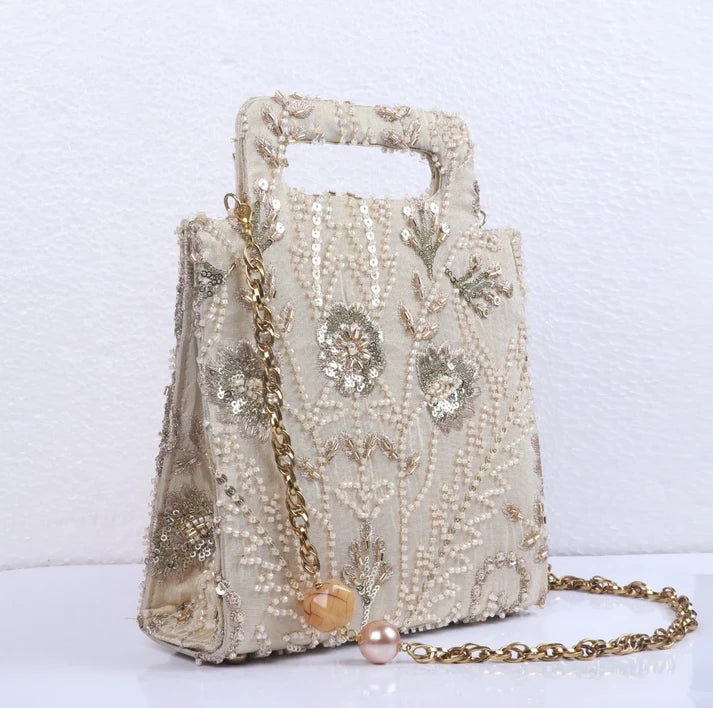 Hand-Held Cut Dana Clutch