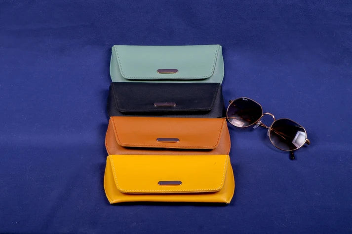 Solid Green Glare Pouch