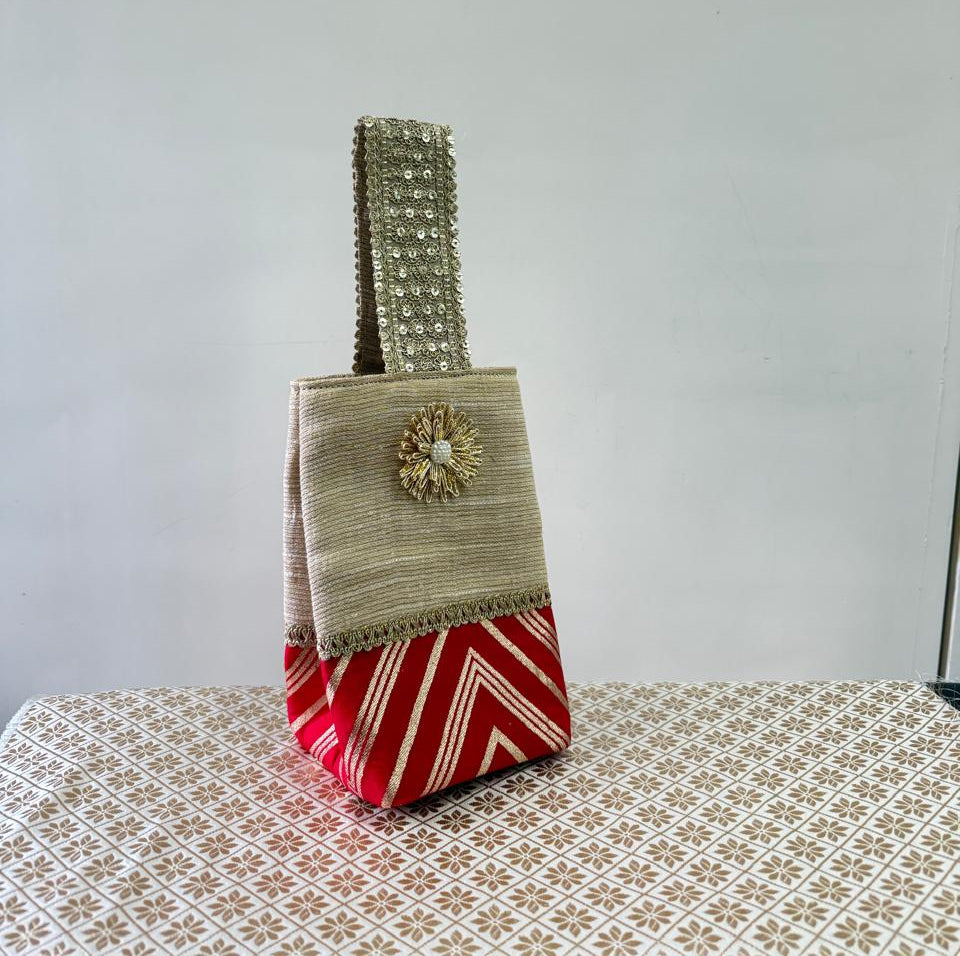 Little Red Potli