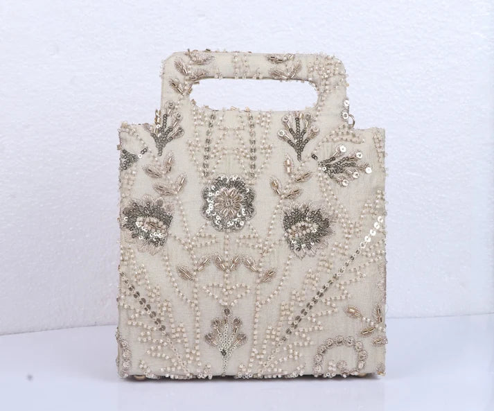Hand-Held Cut Dana Clutch
